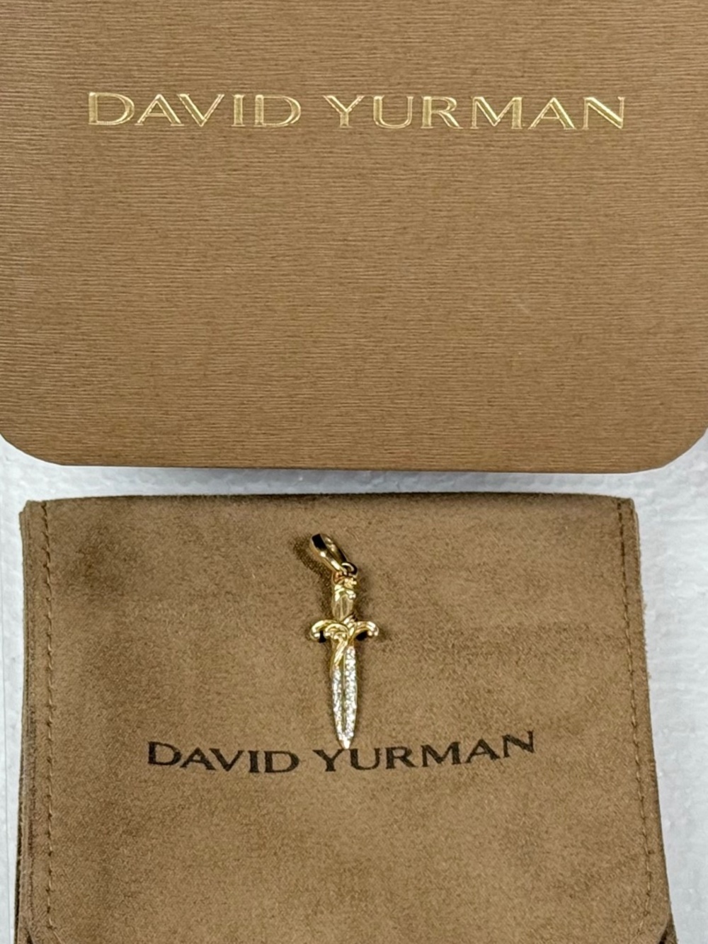 Authentic David Yurman 18k yellow gold dagger pave diamonds 31mm